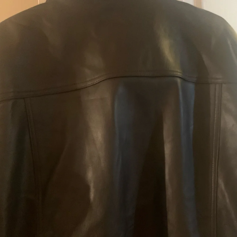 STOREJEES MENS TRUCKER LEATHER JACKET. - Picture 4 of 6